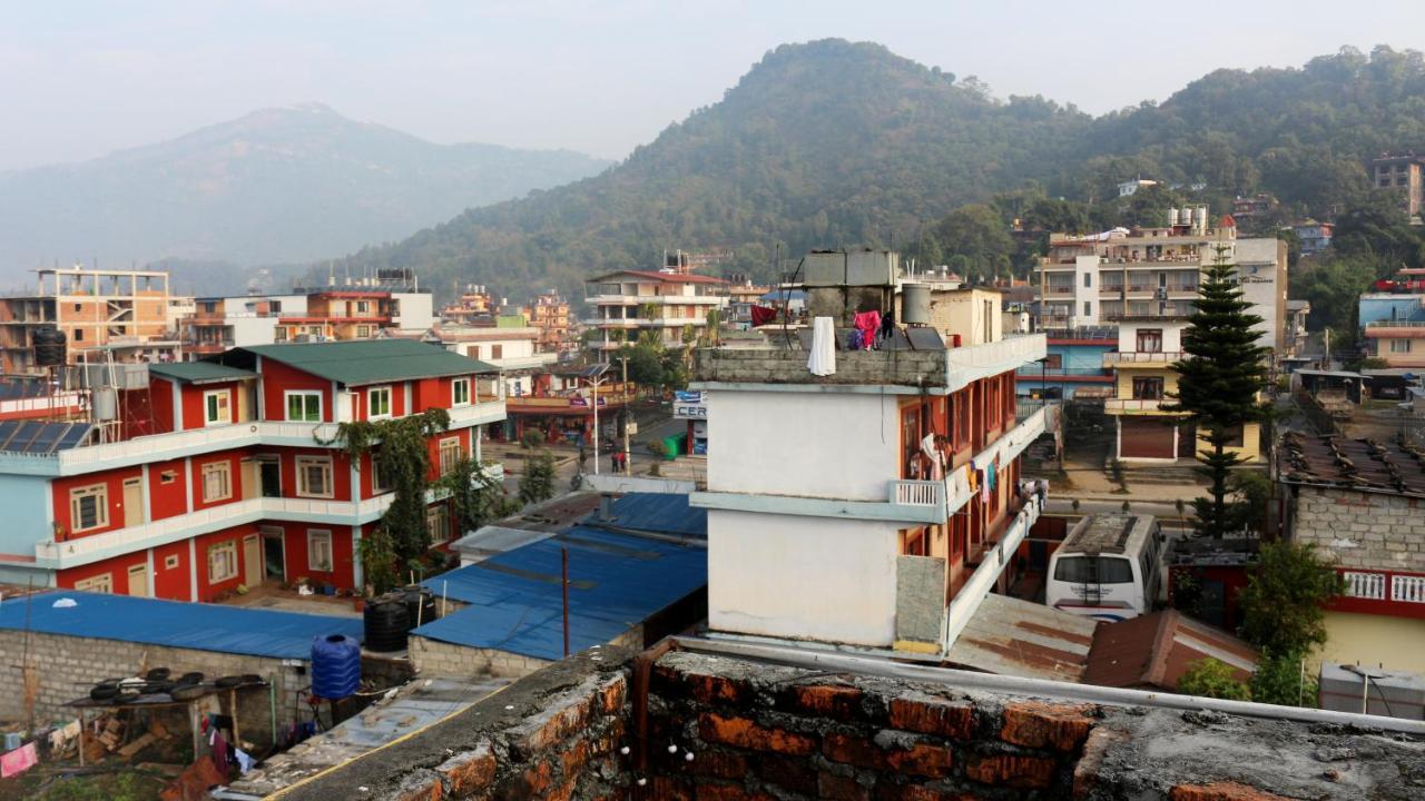 Harry Guest House&Restaurant Pokhara Extérieur photo