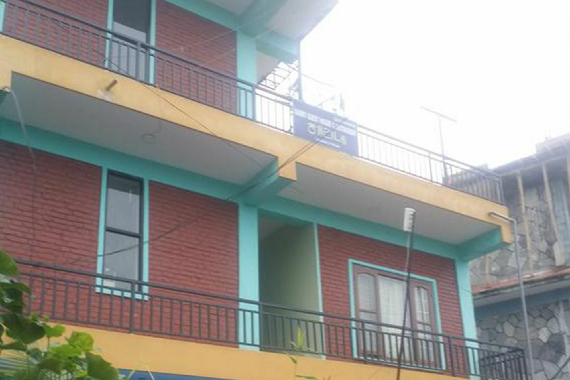 Harry Guest House&Restaurant Pokhara Extérieur photo