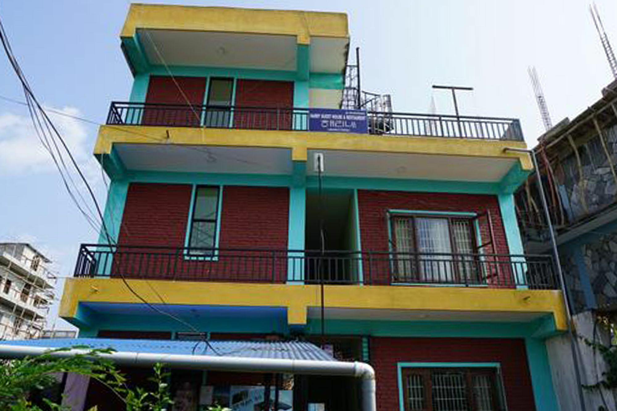 Harry Guest House&Restaurant Pokhara Extérieur photo