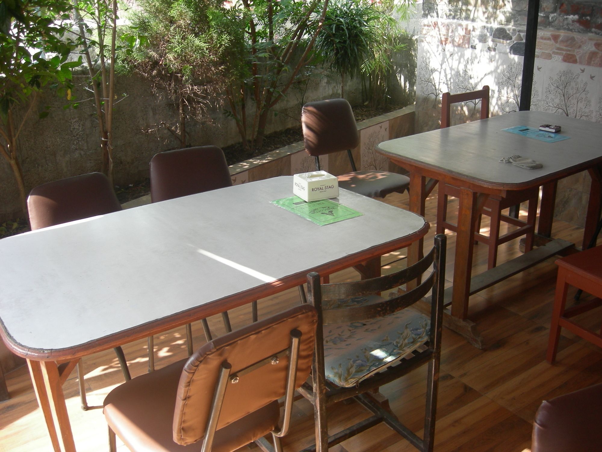 Harry Guest House&Restaurant Pokhara Extérieur photo